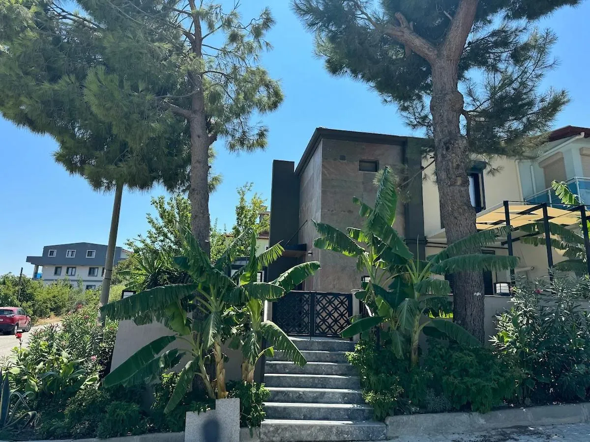 Cozy Villa In Urla Center